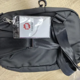 Innovative Zipper Waterproof Shoulder Bag for iPad photo review