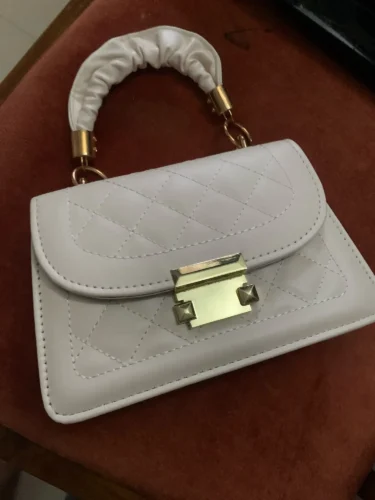 Small Diamond Embossed Sling Bag photo review