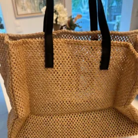 Large Capacity Handmade Shoulder Bag - Women's Casual Straw Tote photo review